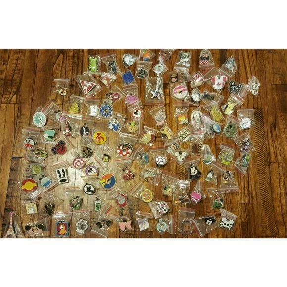 Disney Trading Pins 100 lot 1-3 Day Shipping 100% tradable no doubles FREE‎ SHIP